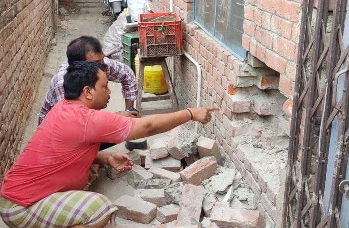 Thieves break into SBI Bank branch