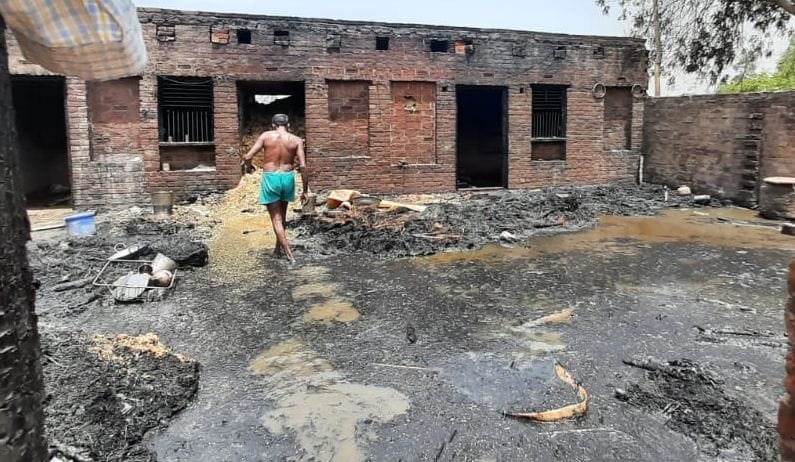 hardoi news,House of three brothers destroyed by fire