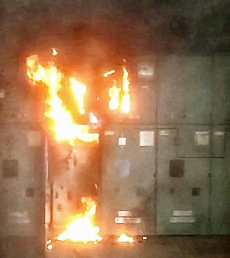 hardoi news,Fire broke out in panel of Shahabad sub station, two feeders closed