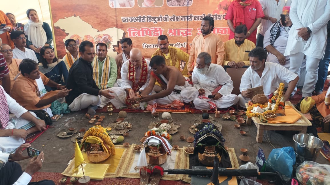 Tripindi Shradh in Kashi for salvation of Kashmiri Pandits Anupam Kher said no one took care for 32 years