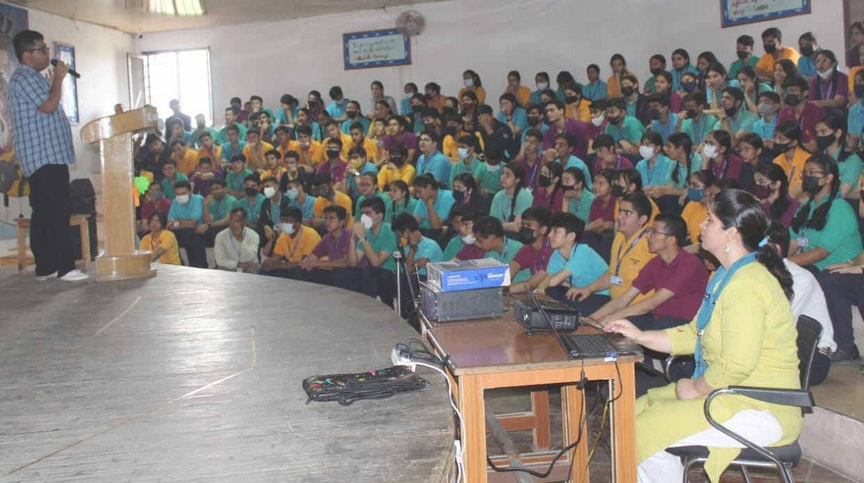 Rishi will bring school children out of stress