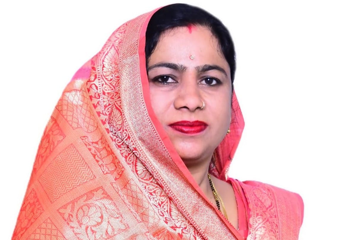 Interview: Sarpanch candidate with probably the most degrees in MP, studies are still going on, know who are they and what is their vision