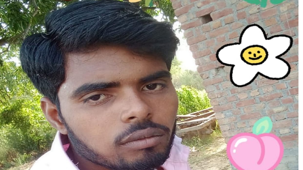 Man died as hit by dcm in shahjahanpur