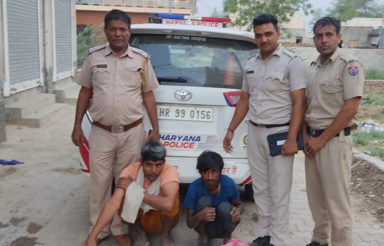 Police team reached the spot within seven minutes of information, caught two thieves