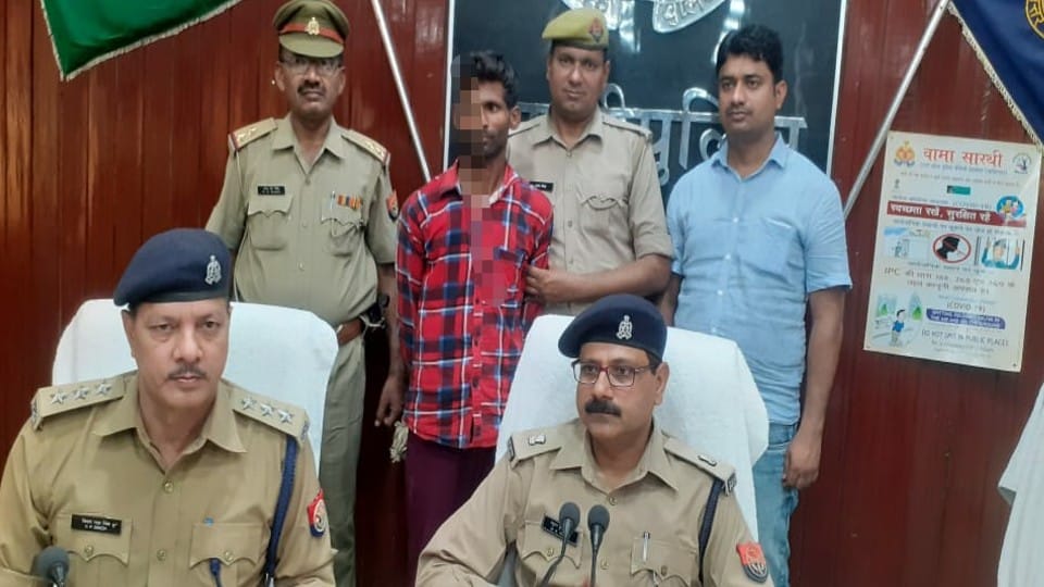 Police caught history sheeter crook in encounter in Mainpuri