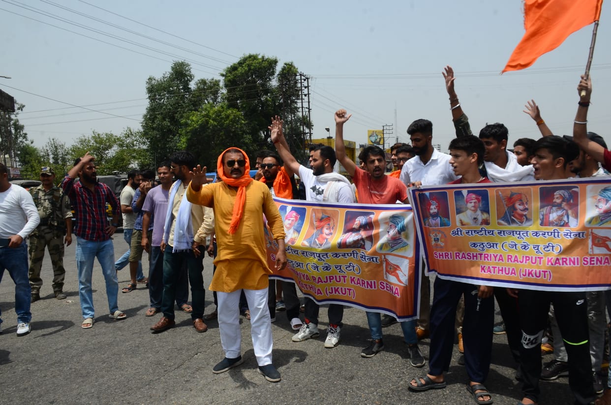 Hindu organization workers demonstrated