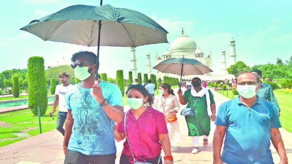 Agra Maximum Temperature Rosses 42 Degree Celsius On Saturday