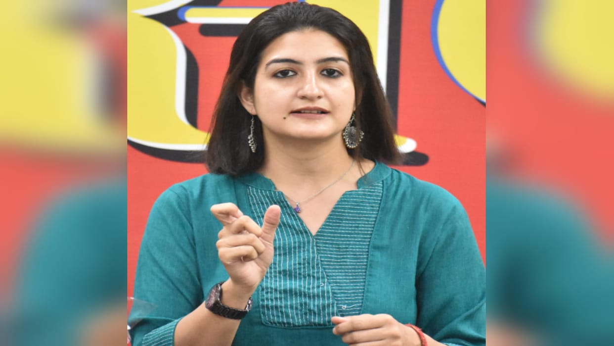 UPSC 2022: Ishita, who got 8th rank in UPSC, gave tips to the students preparing for UPSC