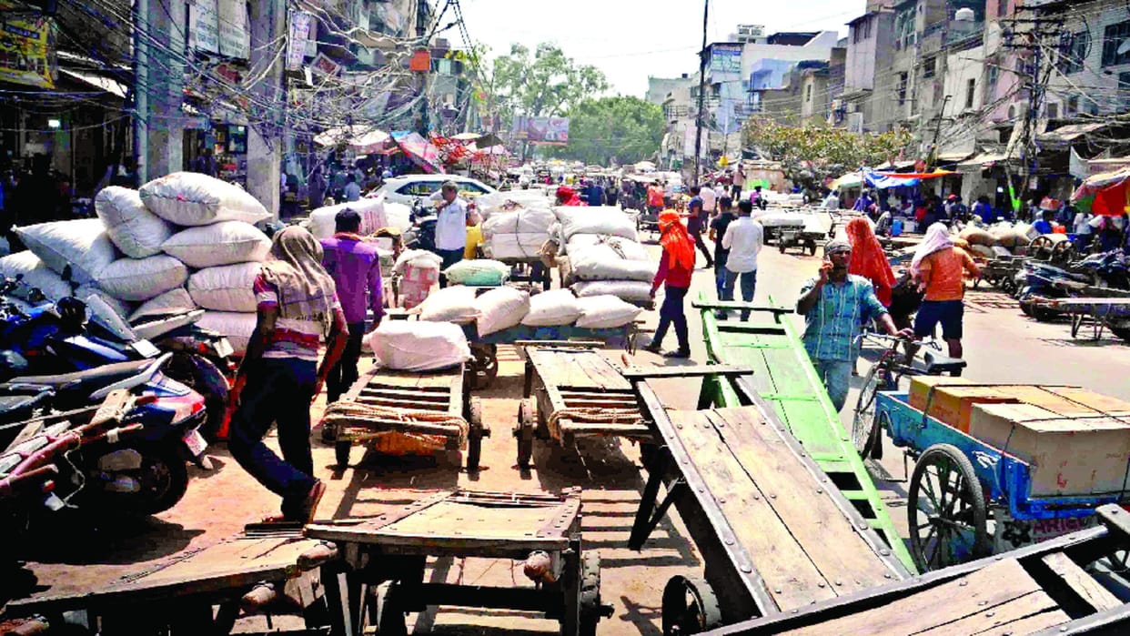 Delhi Markets: The road to rejuvenation is not easy, the government is gearing up for a world-class makeover