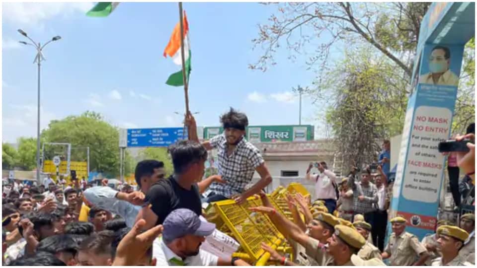 Agnipath Scheme Protest in four districts of Rajasthan Jaipur Sikar Jodhpur Ajmer RLP