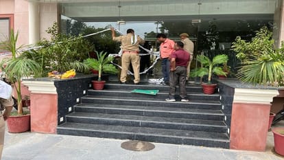 ADA seals Anwar Ansari Hotel Green View in agra