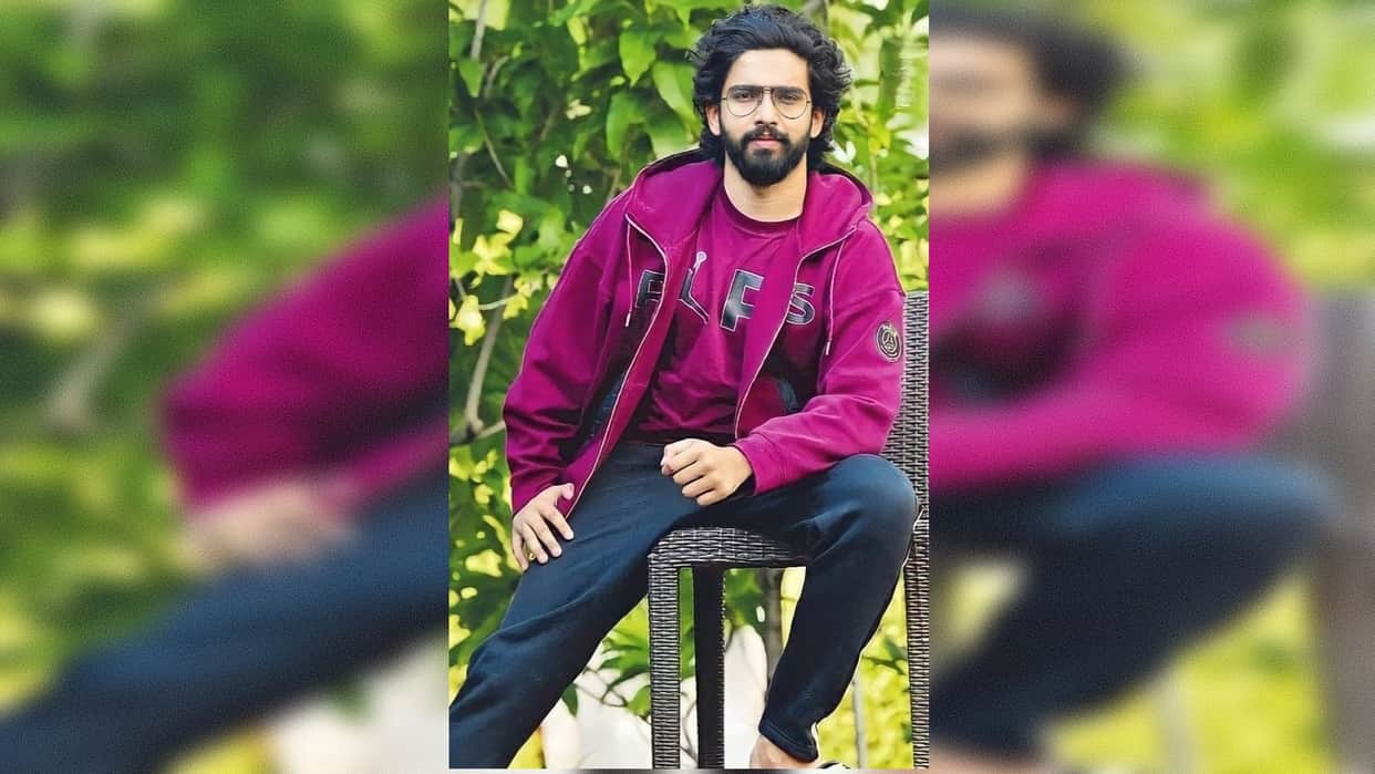 Amaal malik Supported Priyanka Chopra Said i face these things on a Daily Basis