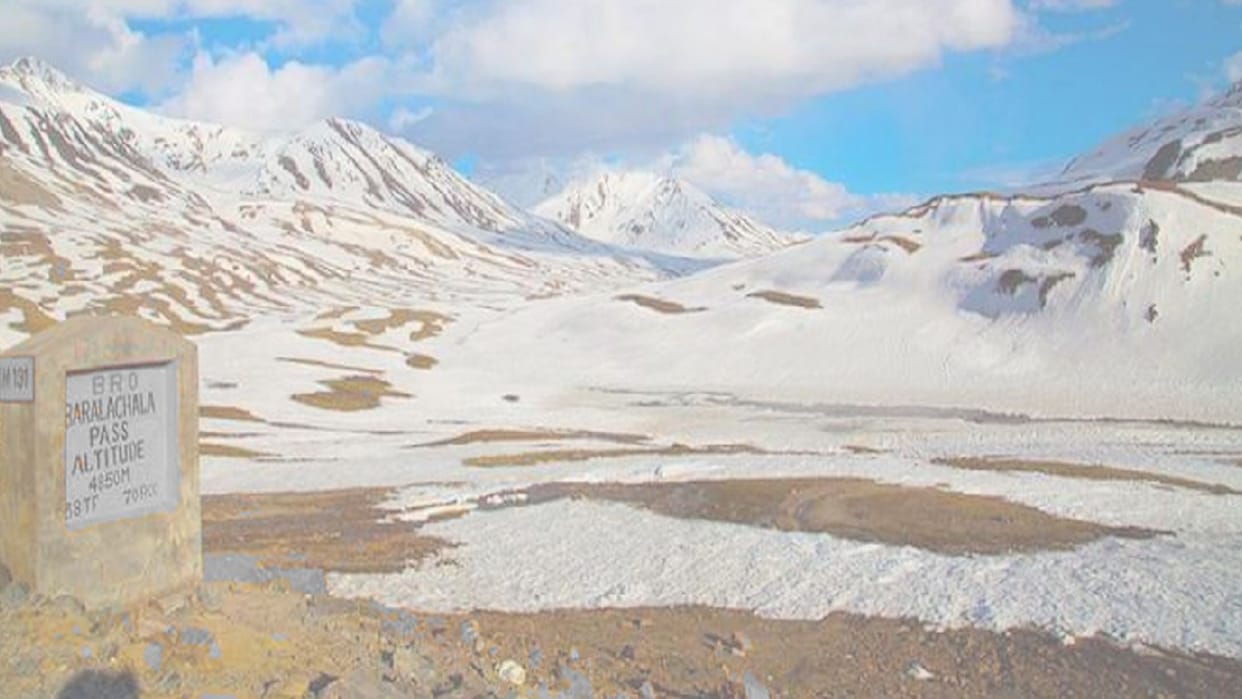 Snowflakes fell in the peaks of Rohtang and Baralacha, rain expected in many areas for two days