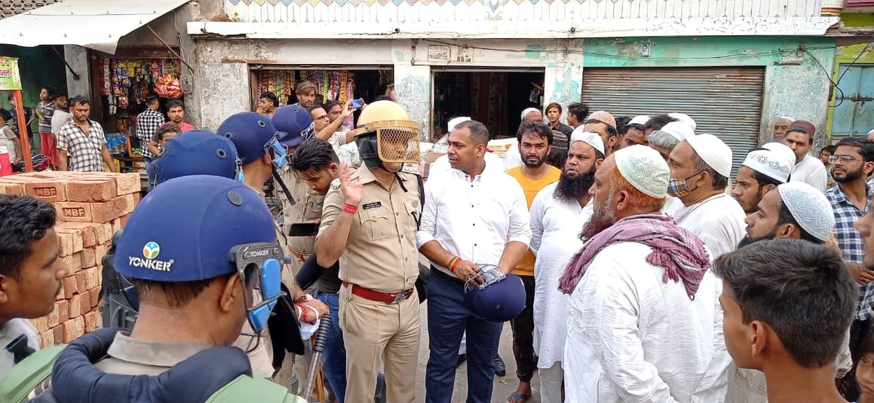Alert regarding Friday prayers, DM-SP marched on foot