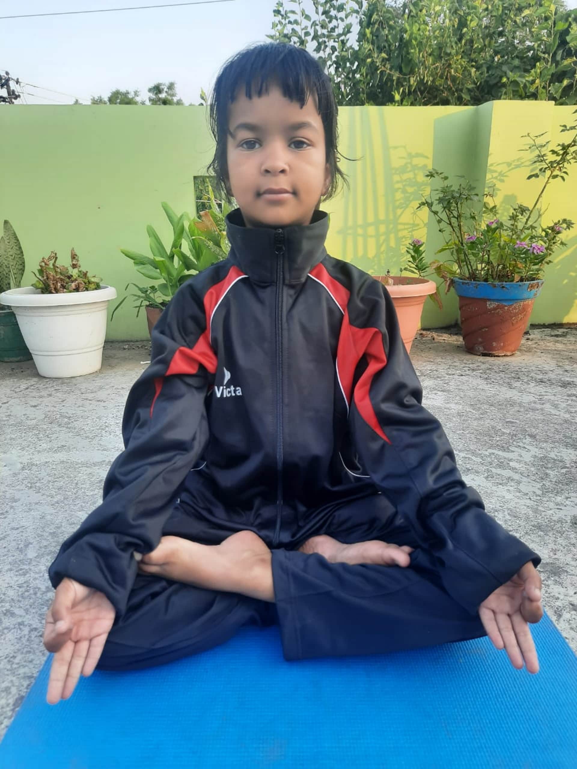 International Yoga Day 2022, Gardener daughter will do Yog with PM Modi, 11 year old Deepa Giri, See Photos