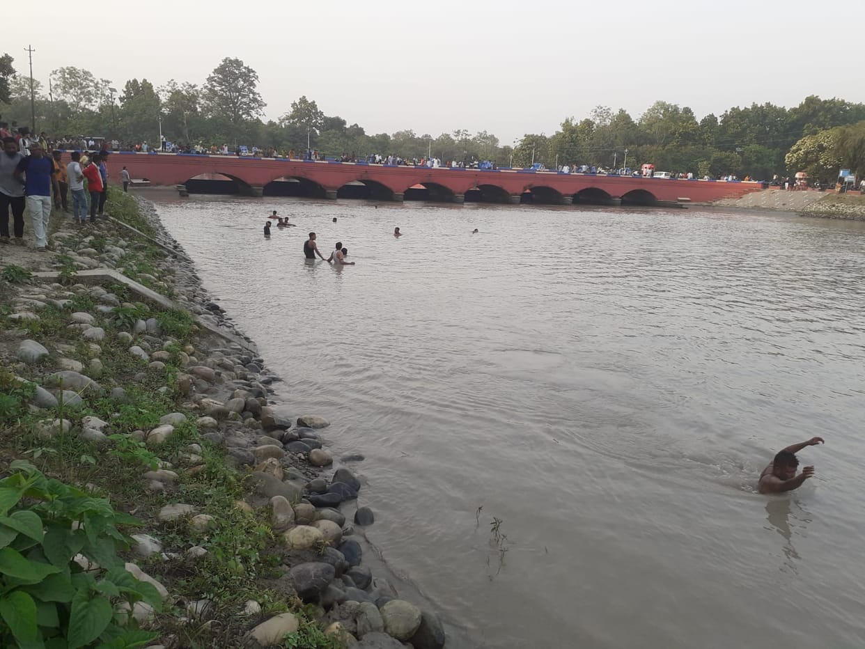 Teenager drowned in Hardoi branch canal while taking bath