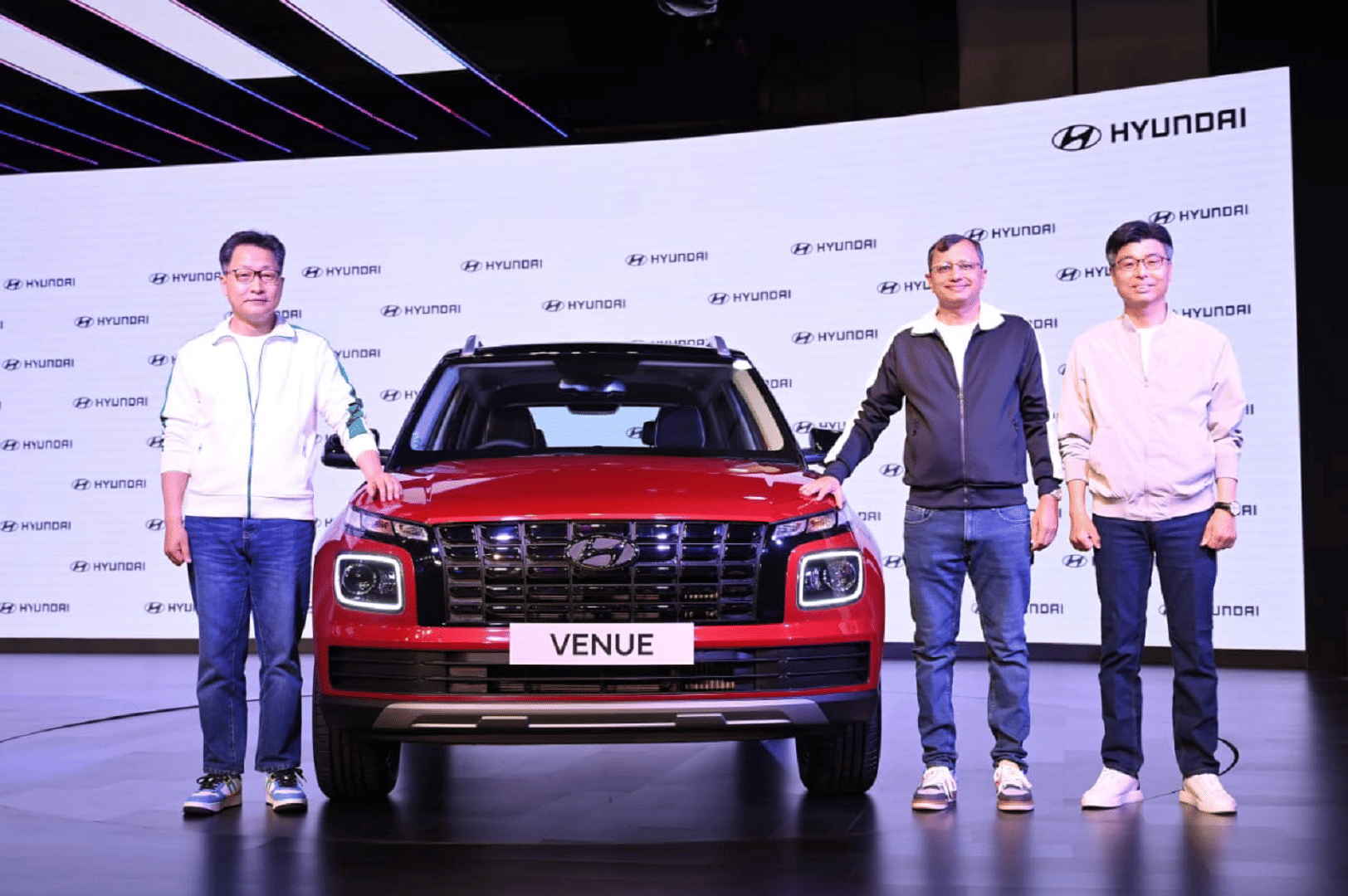 hyundai venue facelift 2022 launched in india hyundai venue facelift model 2022 price features specifications news in hindi