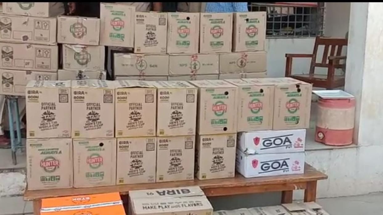 Sehore News: 353 liters of English liquor seized from Bolero car, mafia was taking it to sell in Budhni