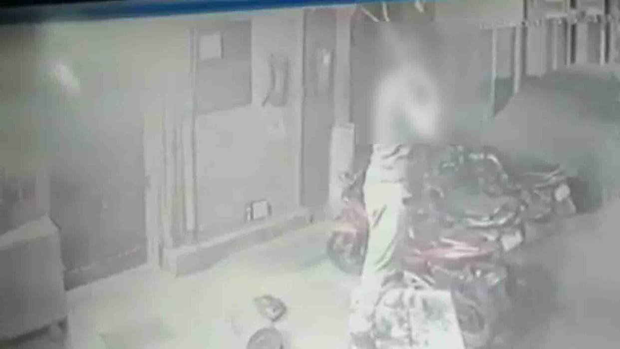 KANPUR: young man who entered the factory hanged himself