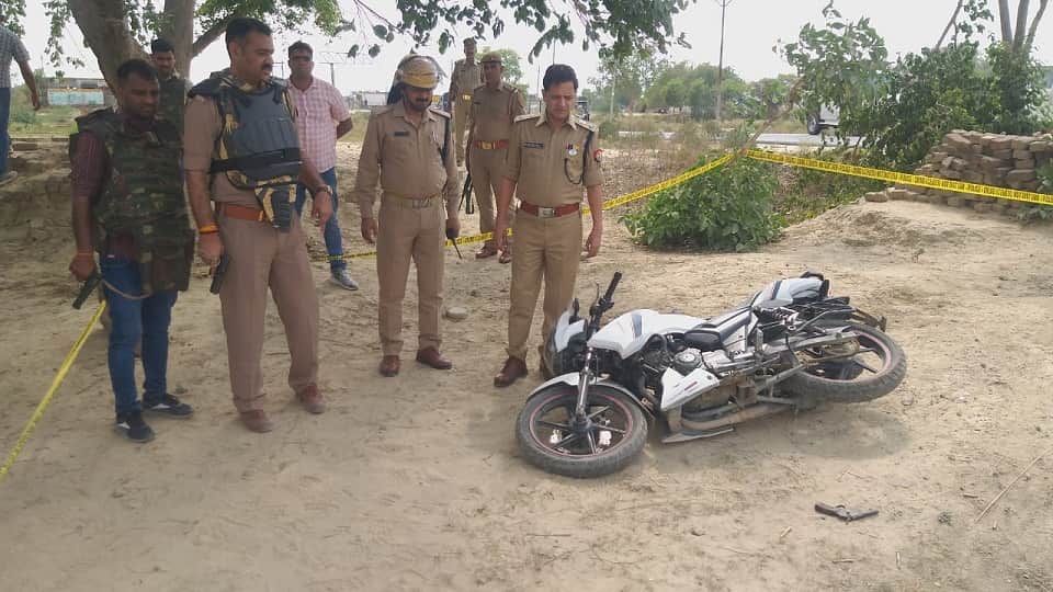 Encounter in Mainpuri Traffic on both sides of the road was stopped during the encounter