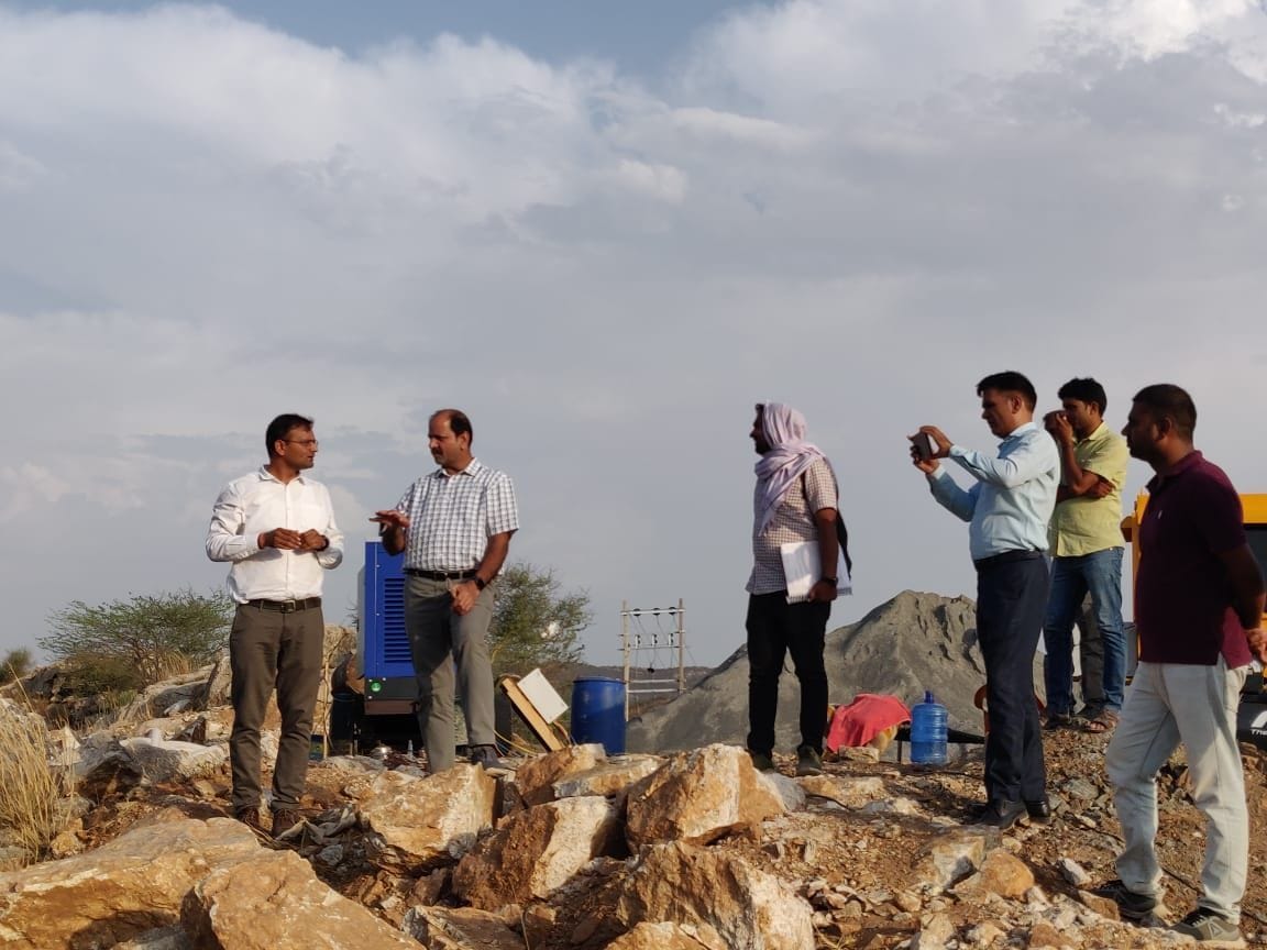 Officers should complete the work of dam construction before the rains: DC