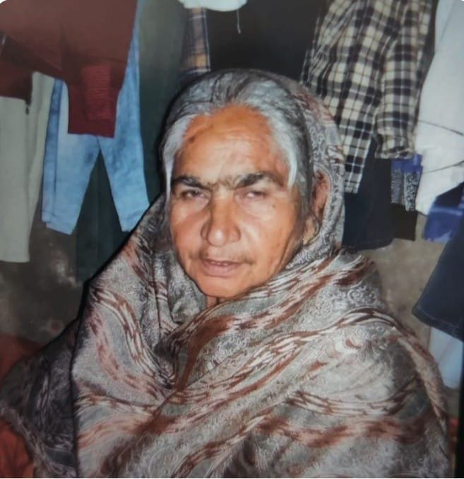 Mother was murdered a week ago, disclosed on smell