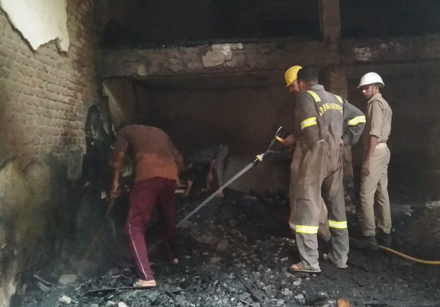 furniture shop caught fire