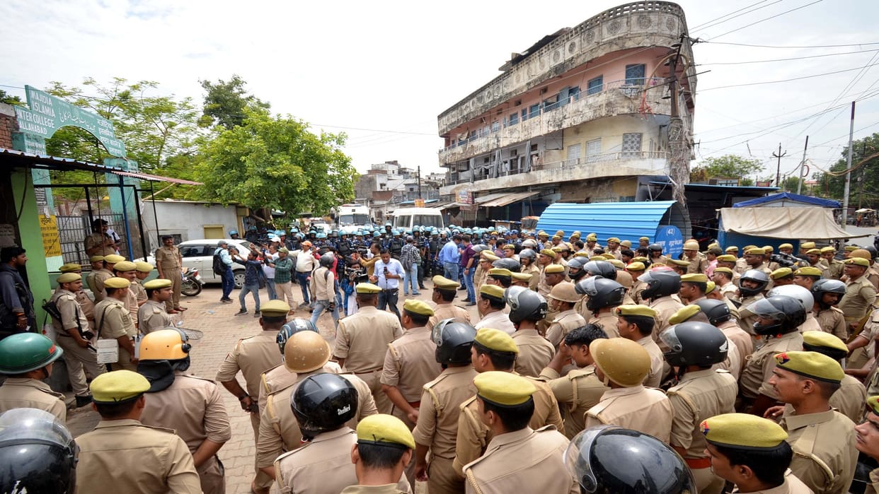 prayagraj violence: 10 thousand soldiers took charge of security, drone surveillance