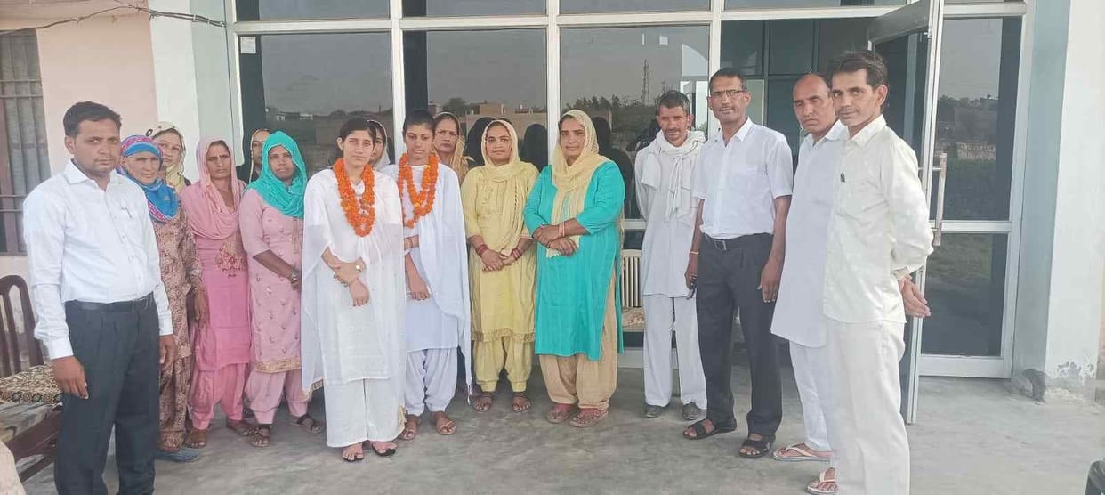 Three girl students of KCM school touched the sky to beat big schools