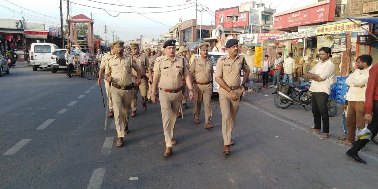 Alert again on Friday, police became more strict
