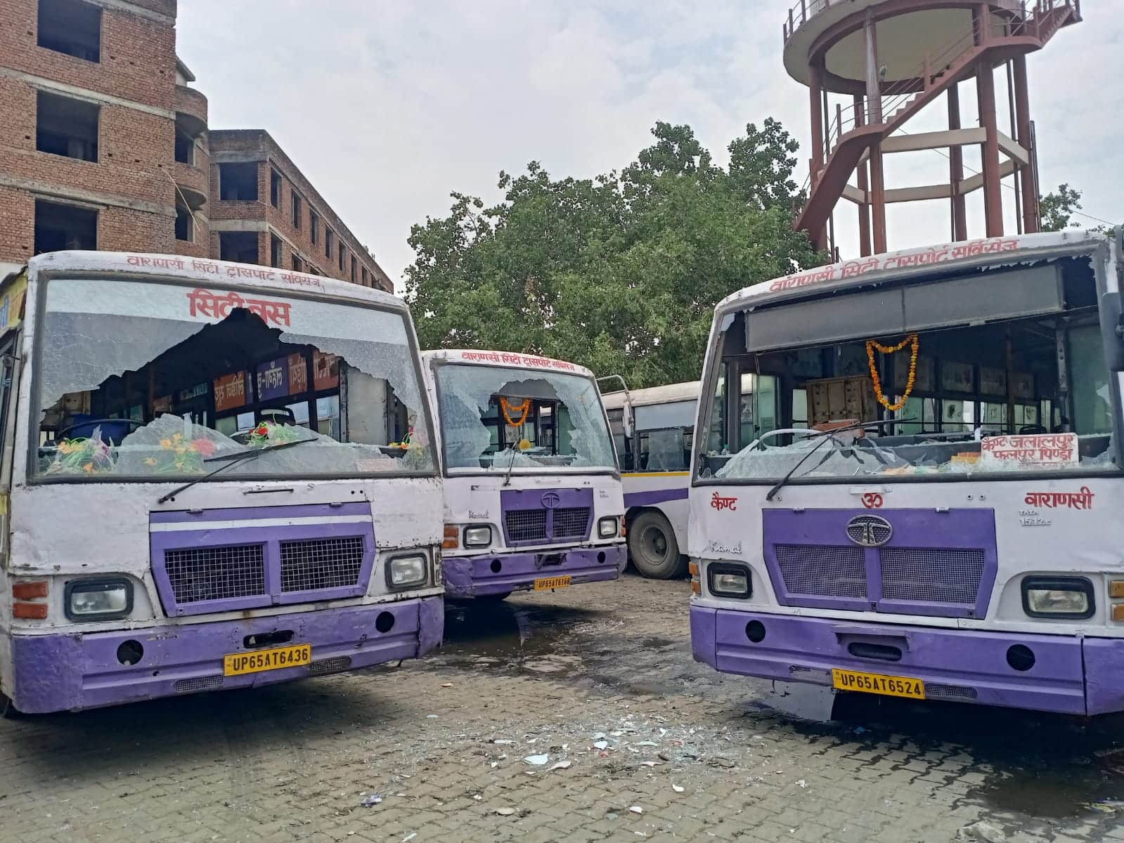 Agneepath Scheme Protest in varanasi see Photos of ruckus in Banaras many vehicles vandalized railway track set on fire