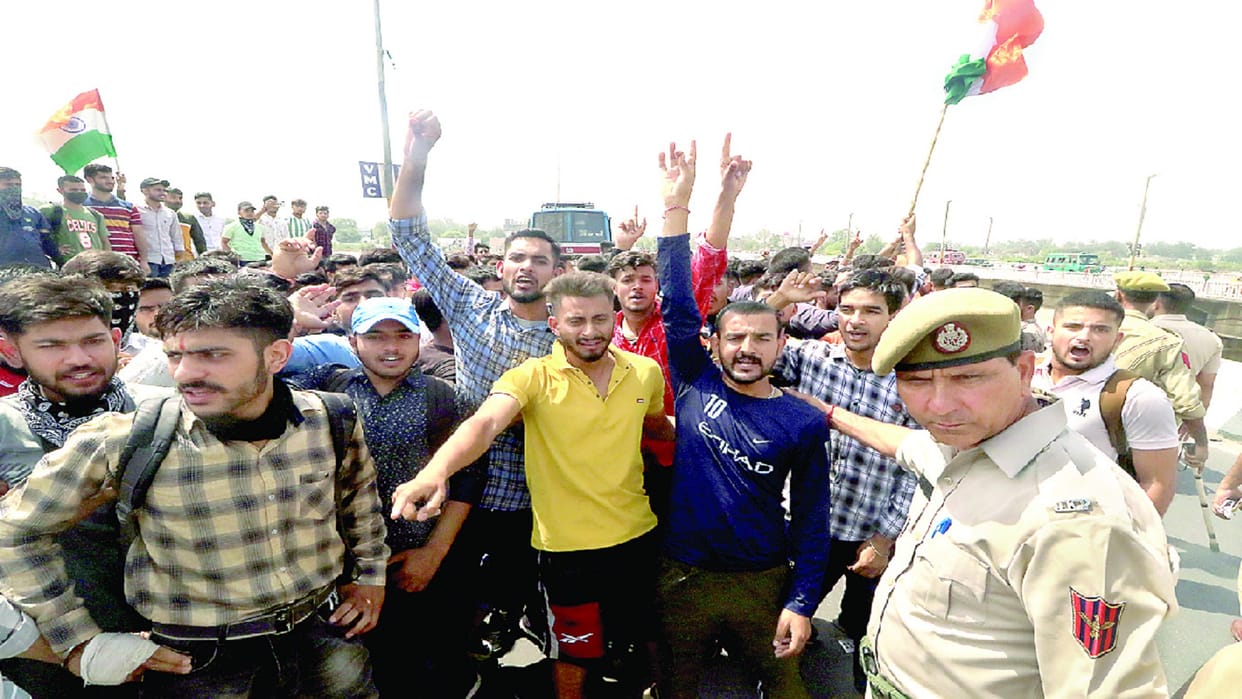 Agneepath Scheme: Youth of Jammu Kashmir protest against Agneepath