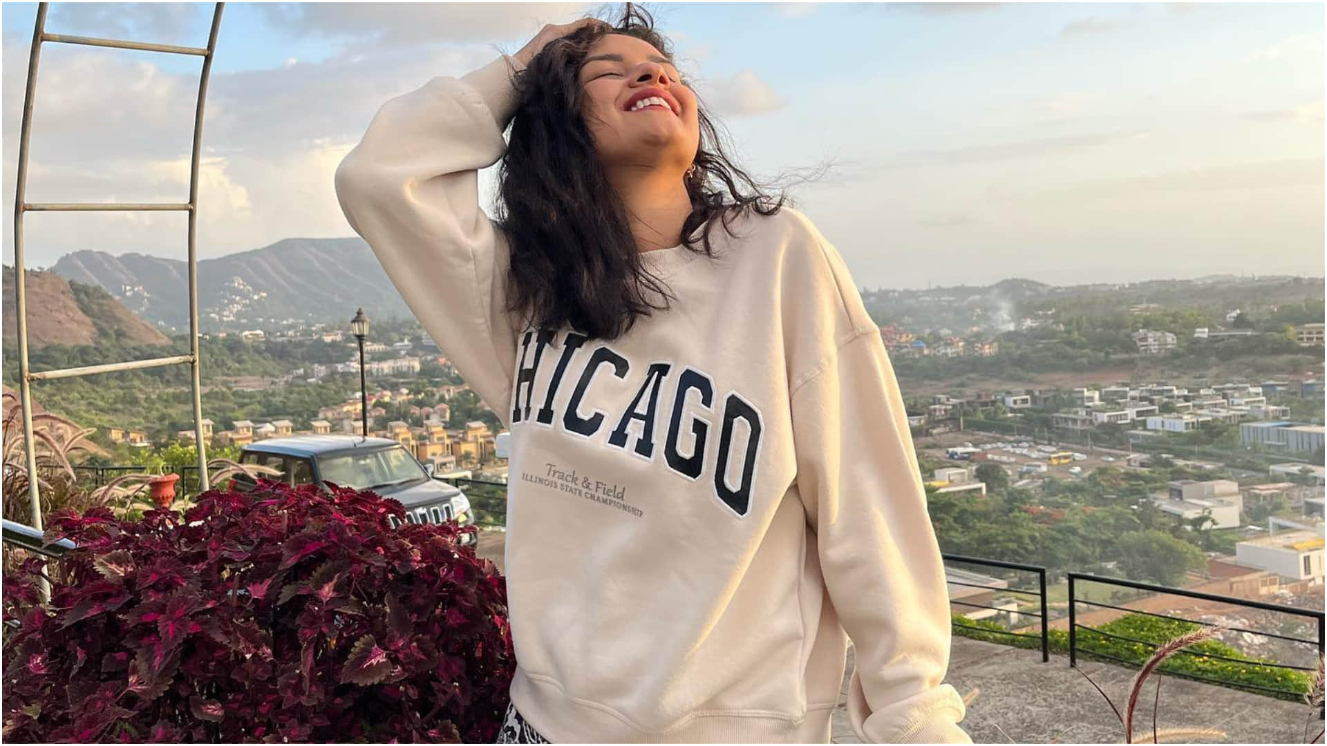 Actress Avneet Kaur Shares Pretty Pic and Her Luxury Life Style on Instagram News in Hindi