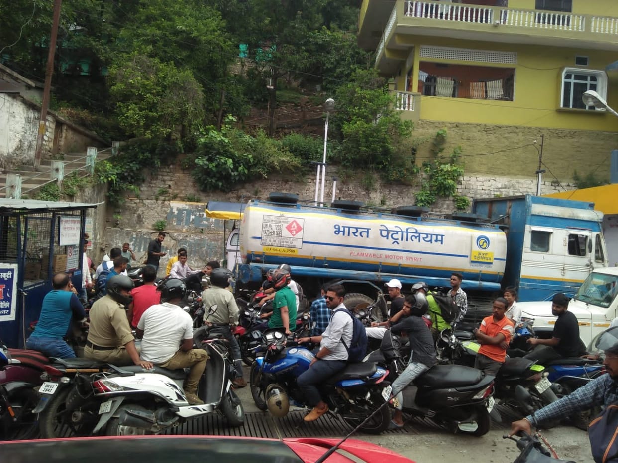 Petrol Crisis In Bageshwar