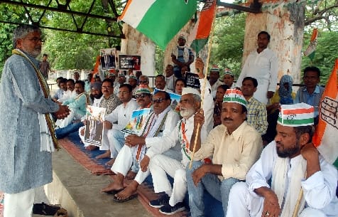 Congressmen took to the streets against ED's questioning of Rahul Gandhi