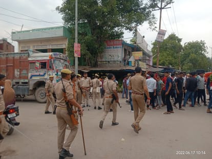 Agnipath scheme protest Live Updates Stone pelting on bus train burnt varanasi azamgarh ballia chandauli ghazipur jaunpur mirzapur latest news