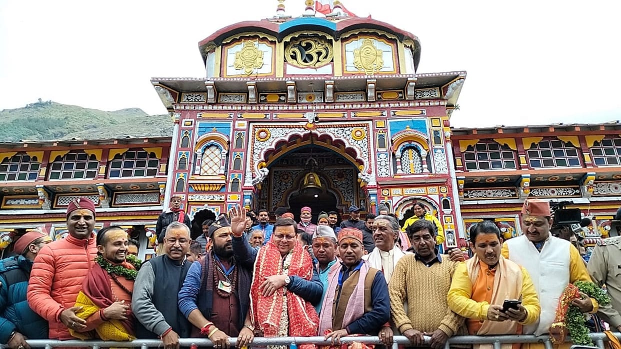 CM Pushkar Singh Dhami reached Badrinath Dham, took stock of master plan works