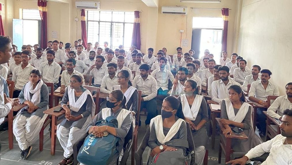 75 students of polytechnic, girl students got employment