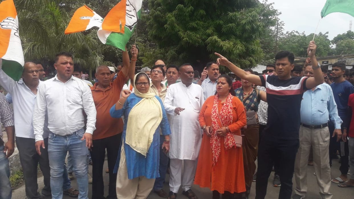 Congressmen protest against questioning of Rahul Gandhi