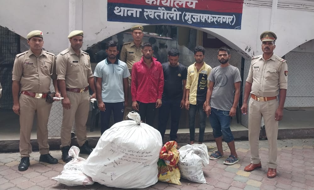 Police caught five thieves in the encounter