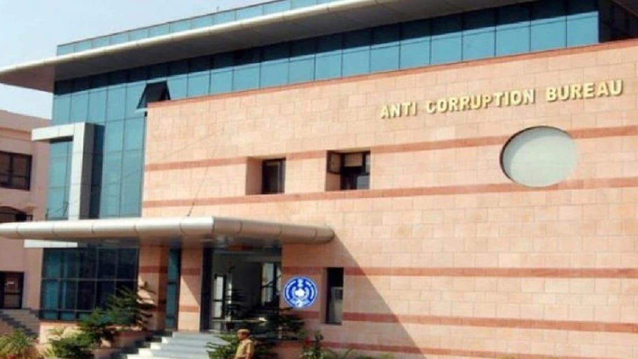 ACB arrested Government doctor taking bribe of eight thousand bribery was sought from pregnant