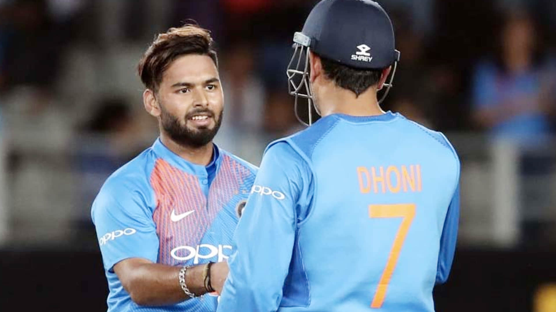Team India: Rishabh Pant poor record in decision review system for delhi capitals and team india as compared to Dhoni in DRS