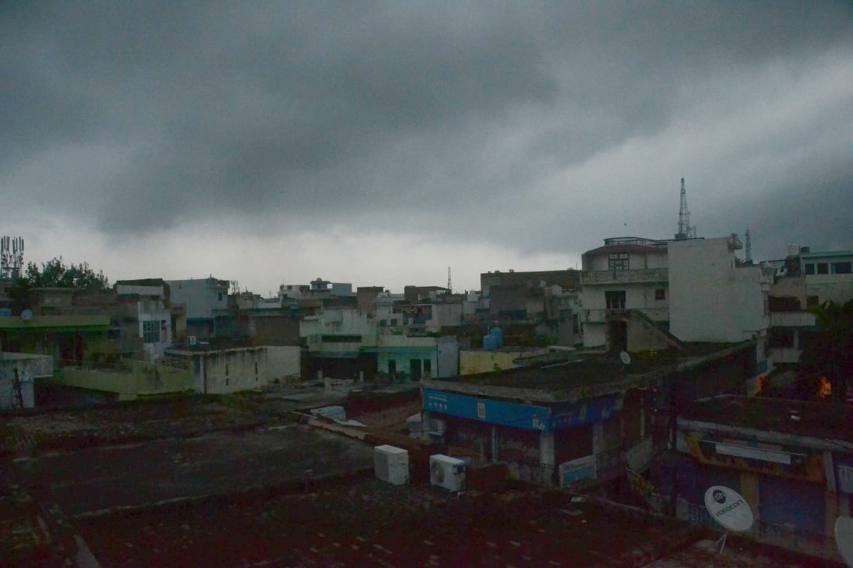 Mercury dropped due to rain, relief from heat