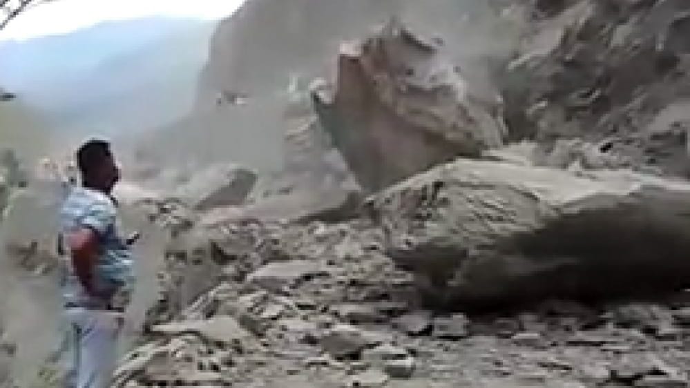Traffic halted on Srinagar Jammu highway blocked after rockslide near Banihal ramban