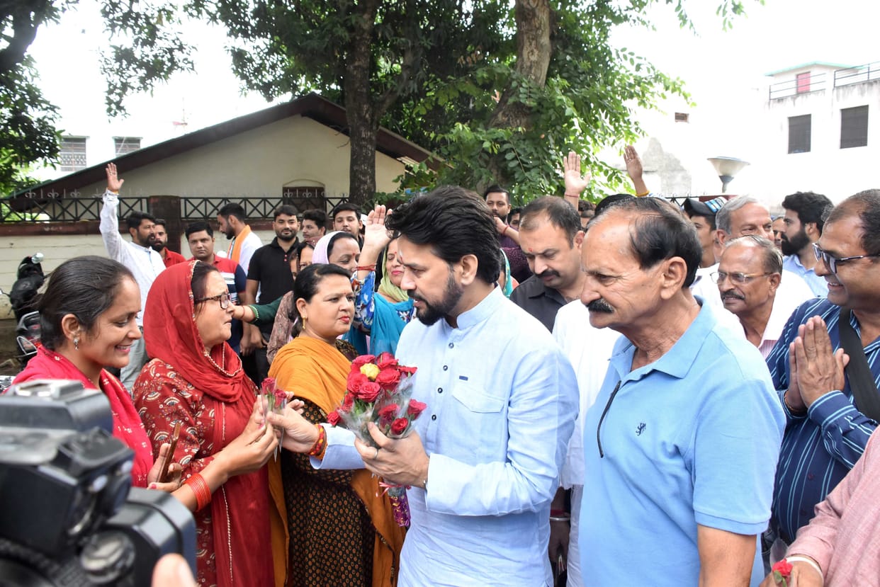 Provide walking facility to passengers: Anurag Thakur