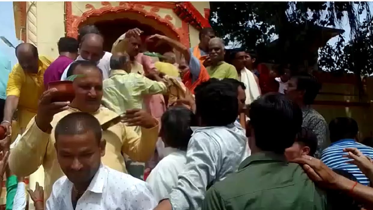 Panna: Rath Yatra of Lord Jagadish Swami taken out with pomp, bath done with pitcher water