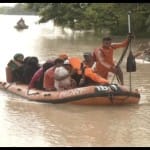 असम में बाढ़ से हाहाकार