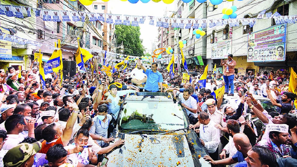 Kejriwal sought support by conducting roadshow, appealed to make Durgesh win in Rajendra Nagar