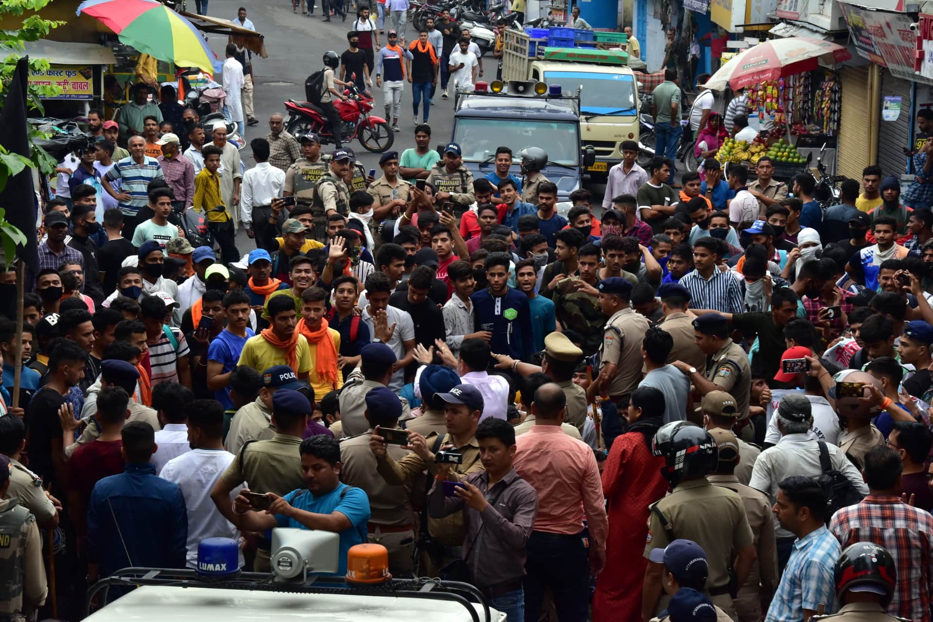 Agnipath Scheme Protest in Uttarakhand, Congress protest against lathi charge on youth in Haldwani, See photos