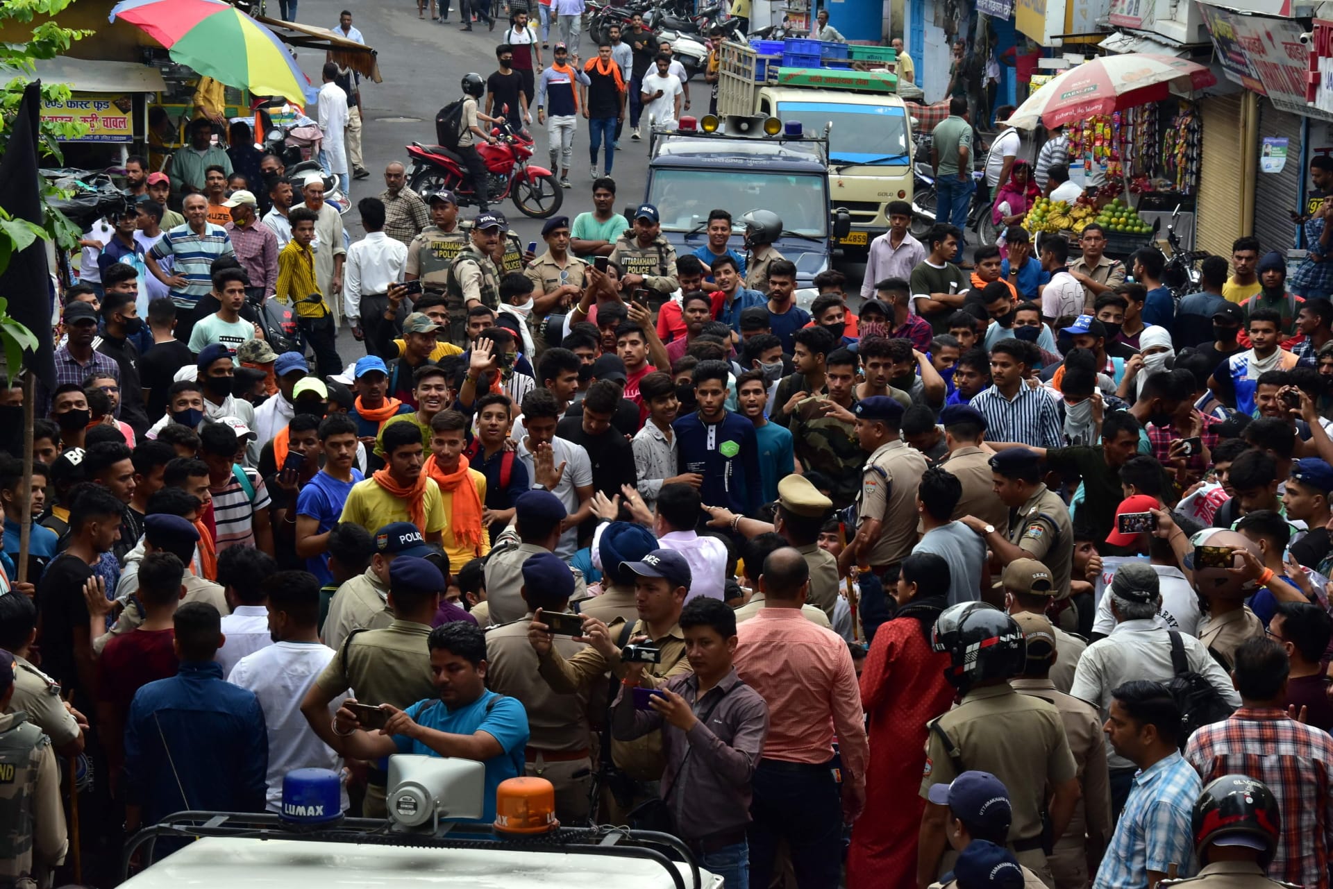 Agnipath Scheme Protest in Uttarakhand, Congress protest against lathi charge on youth in Haldwani, See photos